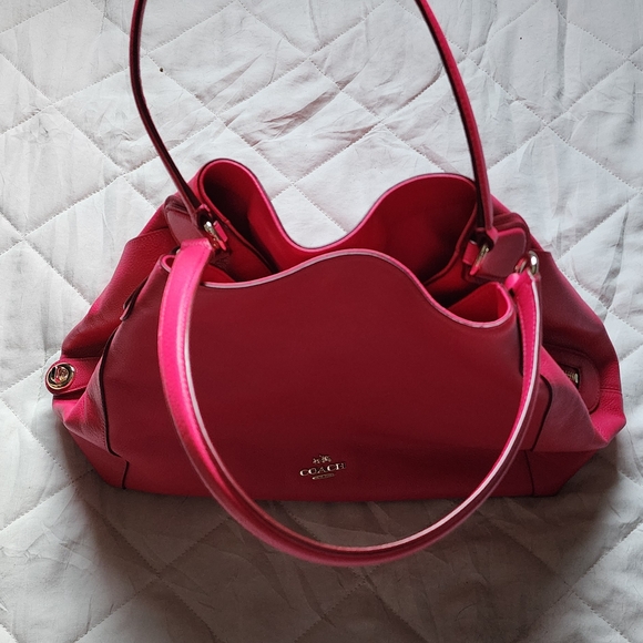 Coach Pink Shoulder Bag with Hobo Silhouette - Picture 2 of 6